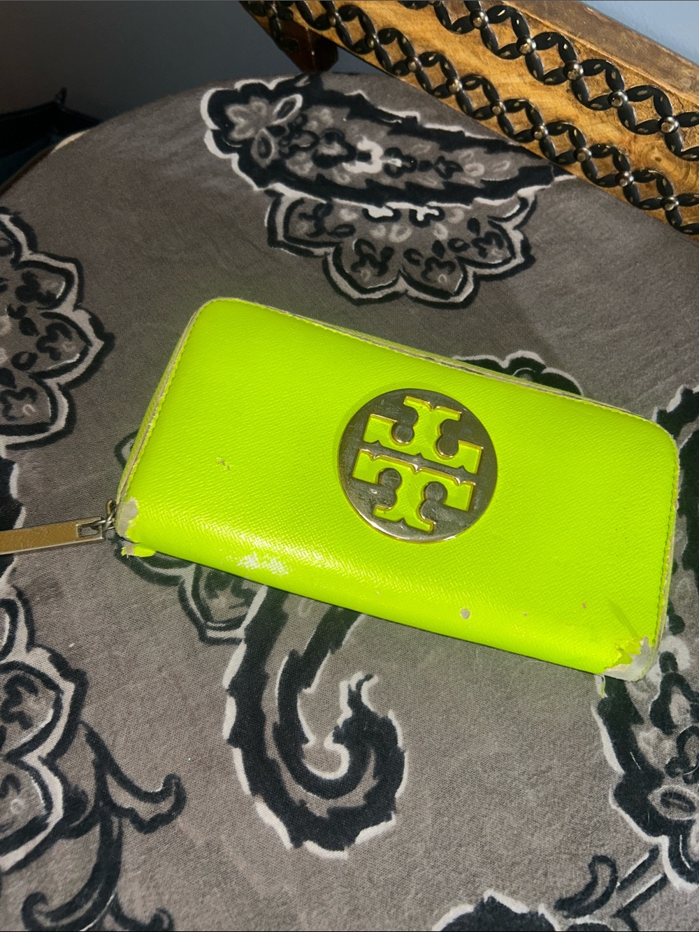 Tory Burch Neon Lime Zip Wallet with Logo Medallion